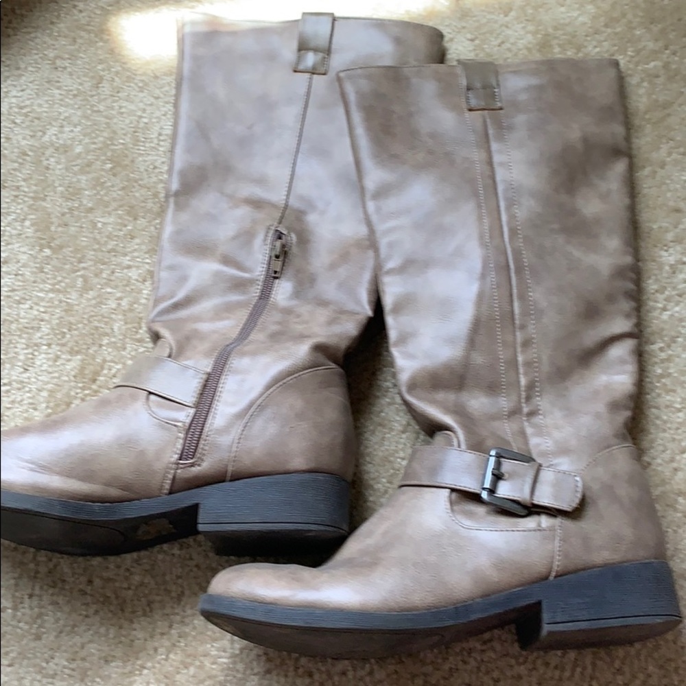 tall tan boots